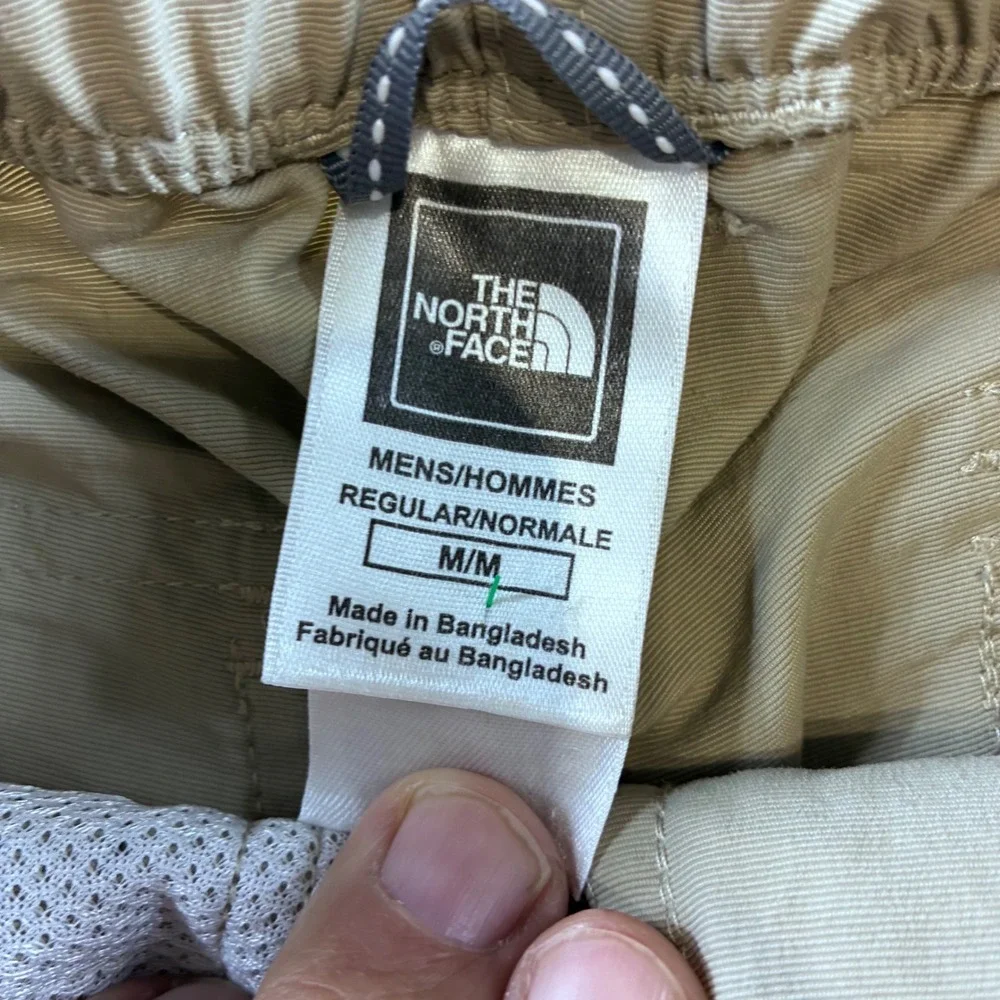 The North Face Mens Convertible Hiking Pants Tan Khaki Zip Off Cargo Medium M